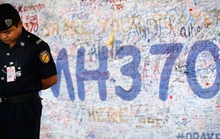 Thêm 2 mảnh vỡ gần như chắc chắn của MH370
