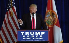 “Nhờ” Nga tìm email của bà Clinton, ông Trump phản bội nước Mỹ?