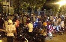 Hai nhóm côn đồ lao vào nhau huyết chiến lúc nửa đêm