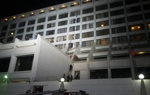 Khách sạn 4 sao bốc cháy, 11 người thiệt mạng