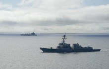 Tàu tên lửa Mỹ vào khu vực 12 hải lý quanh đá Chữ Thập