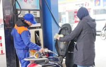 Giá xăng thấp kỷ lục