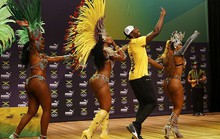 Xem Usain Bolt nhảy samba với vũ công Brazil nóng bỏng