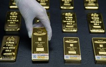Hàn Quốc bắt tiếp viên hàng không người Việt buôn lậu vàng