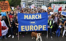 Anh: Hàng ngàn người biểu tình chống Brexit