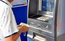 Đến lượt Vietinbank tăng phí rút tiền qua ATM