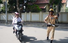 Chưa đồng thuận về mức phạt đèn vàng