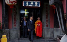Háo hức đón Tổng thống Obama ở chùa Ngọc Hoàng