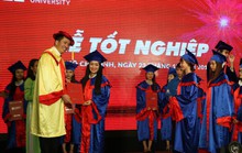 Trường ĐH Quốc tế Hồng Bàng trao bằng tốt nghiệp cho gần 1.600 sinh viên, học viên cao học