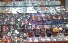 Đồng hồ giả hiệu nổi tiếng bán tại trung tâm thương mại