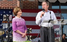 Mỹ: Ông Bush sợ mình là tổng thống Cộng hòa cuối cùng