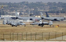 Mỹ tung chiến đầu cơ tới Syria chặn máy bay quân Assad