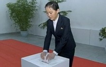 Ông Kim Jong-un kén chồng cho em gái