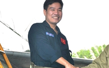 Đưa phi công Su-30 Nguyễn Hữu Cường về cảng Cửa Hội