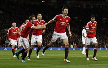 Hậu vệ lập công, Man United quyết chí săn vé châu Âu