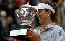 Đánh bại Serena, Muguruza lần đầu đăng quang Roland Garros