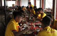 U16 đi Ấn Độ: Sợ chuyện ăn uống hơn lo gặp Nhật Bản