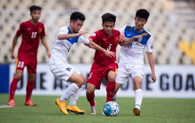 HLV Kyrgyzstan bất ngờ khi U16 Việt Nam không sụp đổ sau bàn thua sớm