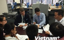 Hàng trăm du học sinh Việt ở Úc bị lừa mua vé máy bay giả