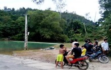 Người chôn biển báo giao thông chết bất thường trên hồ nước