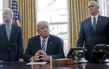 Ông Trump gọi điện cho hai tờ báo “đưa tin giả” phàn nàn vụ Trumpcare