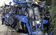 Xe buýt lao xuống vực, 24 người chết