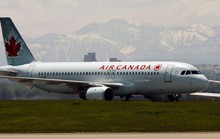 Máy bay Air Canada suýt hạ cánh trúng 4 máy bay