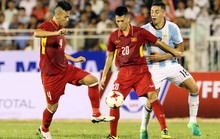 U20 Việt Nam: Tiền vệ lùn, hàng thủ cao