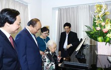 Thăm hỏi, tri ân nghệ sĩ - nhà giáo lão thành