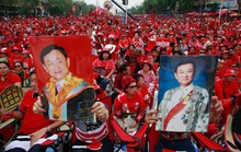 Cuộc sống lưu vong của ông Thaksin
