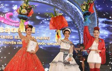 Quán quân Sao Mai khóc nghẹn khi nhận mưa giải thưởng