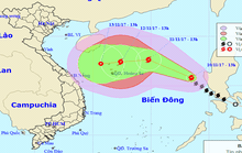 Xuất hiện cuối mùa, bão số 13 diễn biến phức tạp