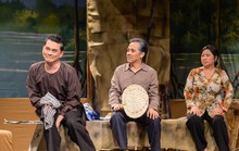 Ì xèo chuyện bản quyền sân khấu