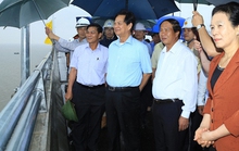 Nguyên Thủ tướng Nguyễn Tấn Dũng thăm các dự án lớn ở Hải Phòng