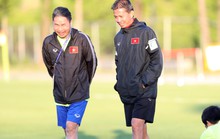 HLV Hoàng Anh Tuấn đắt sô