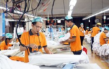 Lương không đủ sống, công nhân tăng năng suất lao động kiểu gì?