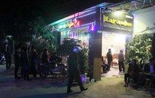 Bị nhân viên quán karaoke bắt đền, giang hồ nổ súng đền