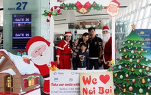 Ngạc nhiên  với không khí Giáng sinh ở sân bay Nội Bài