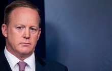 Nhà Trắng bác tin ông Trump bắt cựu sếp FBI thề trung thành