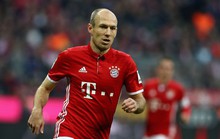 Robben chỉ trích các ngôi sao sang Trung Quốc vì hám tiền