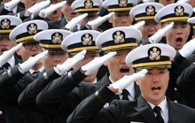 Quân đội Hàn Quốc bị cáo buộc săn lùng binh sĩ đồng tính
