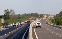 Nhà nước dần trả sân cho tư nhân