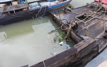Ớn lạnh với chiếc thuyền chở hóa chất chìm trên sông Đồng Nai