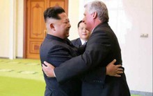 Chủ tịch Cuba đến Triều Tiên thắt chặt tình đoàn kết