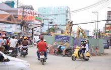 Cuối năm chạy đua... đào đường