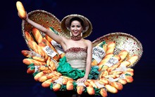 Váy bánh mì tỏa sáng cùng trang phục dân tộc rực rỡ