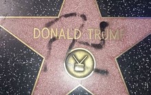 Bắt kẻ phá hoại ngôi sao của Tổng thống Donald Trump