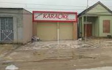 Bắt 3 anh em ruột đuổi chém khách, đâm chết chủ quán karaoke