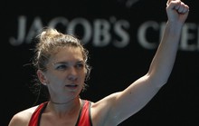 Sharapova bị loại, Halep thoát hiểm sau gần 4 giờ