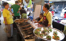 Vỉa hè - để từ lộn xộn thành điểm thu hút khách du lịch